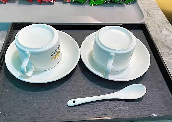 Hotel Goldenmango 2*